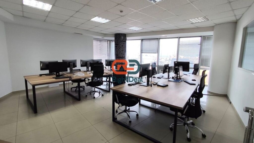 Tek Selvia, Jepet Me Qira Ambient Biznesi Me Lokacion Perfekt !!