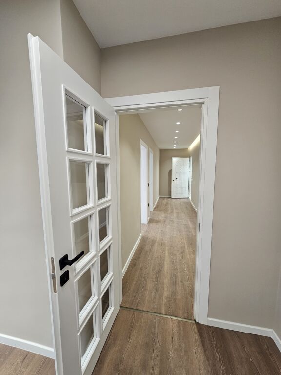 2 + 1 +2 Komuna e Parisit