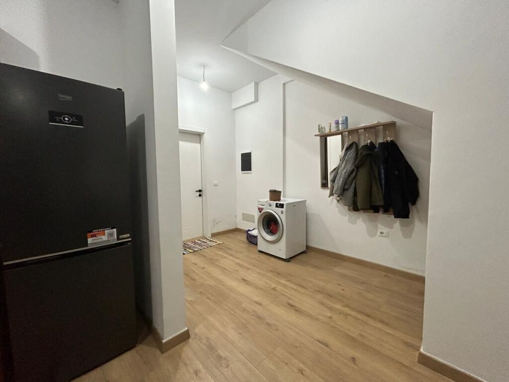 APARTAMENT ME QERA 1+1 TEG 500 EURO