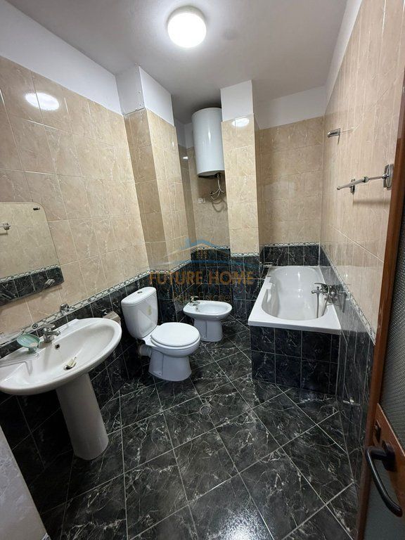 Rent, Apartment 2+1+2, Elbasanit Street, Tirana.