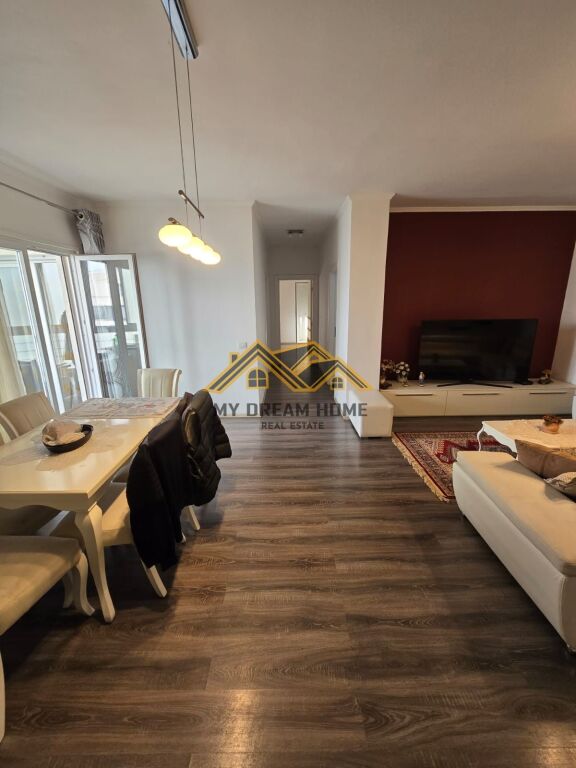 SHITET APARTAMENT 3+1+2+2 BALLKONE ME PAMJE DETI NE VOLLGA !