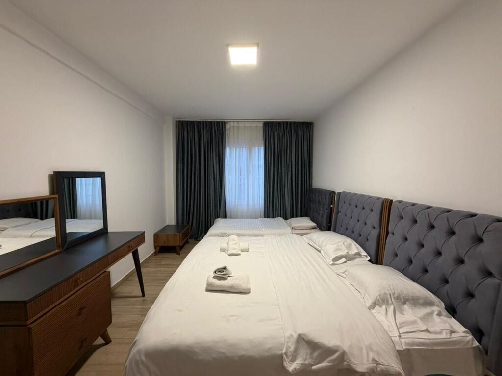 Apartament 1+1 per qira prane Concord Center ne Rrugen 5-Maji.