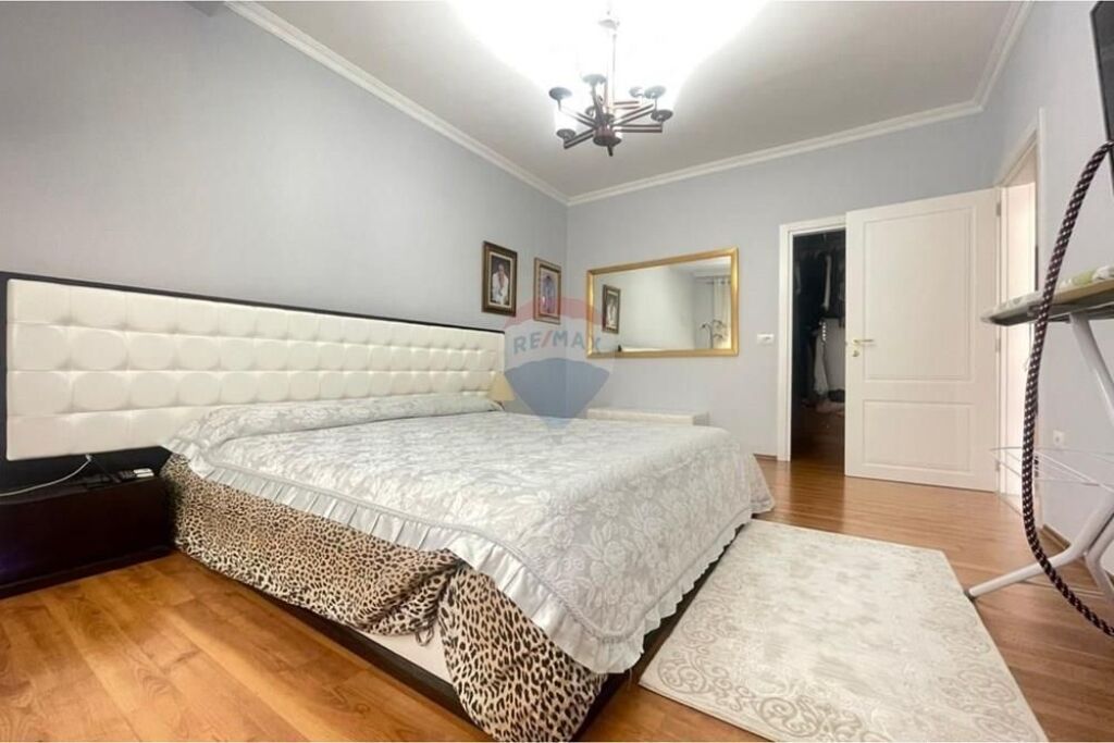 Shitet Apartament 2+1 në Vasil Shanto, Tiranë