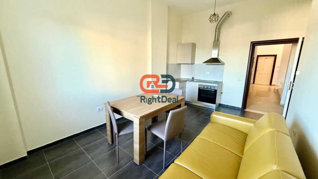 Ne Gjirin E Lalezit, Shitet Super Apartament 1+1 Ideal Per Investim!!