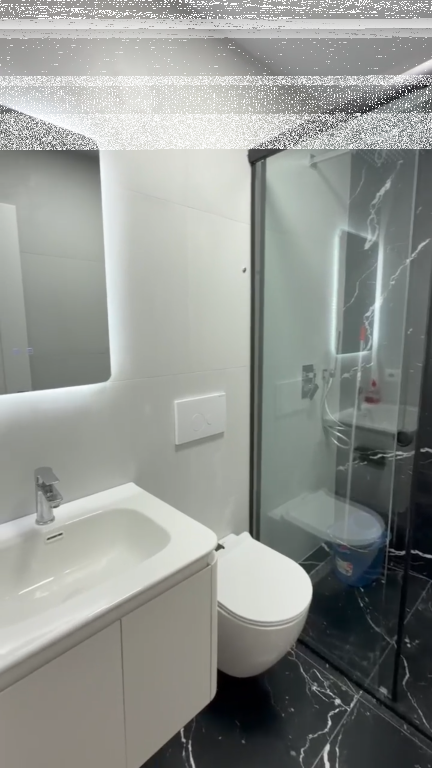 Shitet Apartament 1+1 tek Kryqezimi i 21 Dhjetorit   