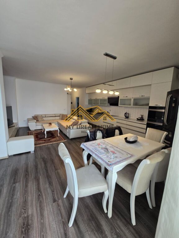 SHITET APARTAMENT 3+1+2+2 BALLKONE ME PAMJE DETI NE VOLLGA !