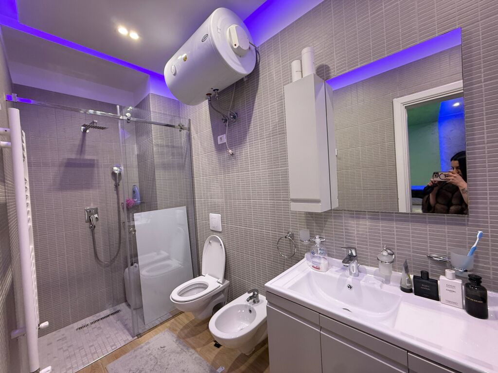 Aparament per Qera ne Astir