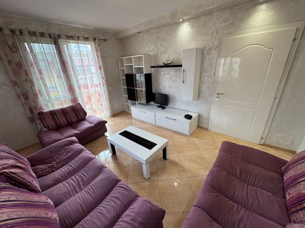 Shitet Duplex 3+1+2 Medreseja