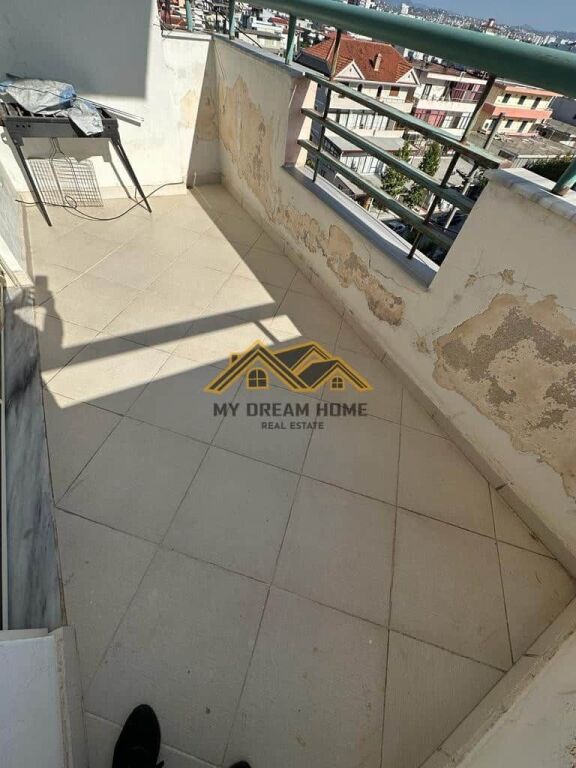 SHITET APARTAMENT 2+1 TEK ZONA E TREGUT INDUSTRIAL!