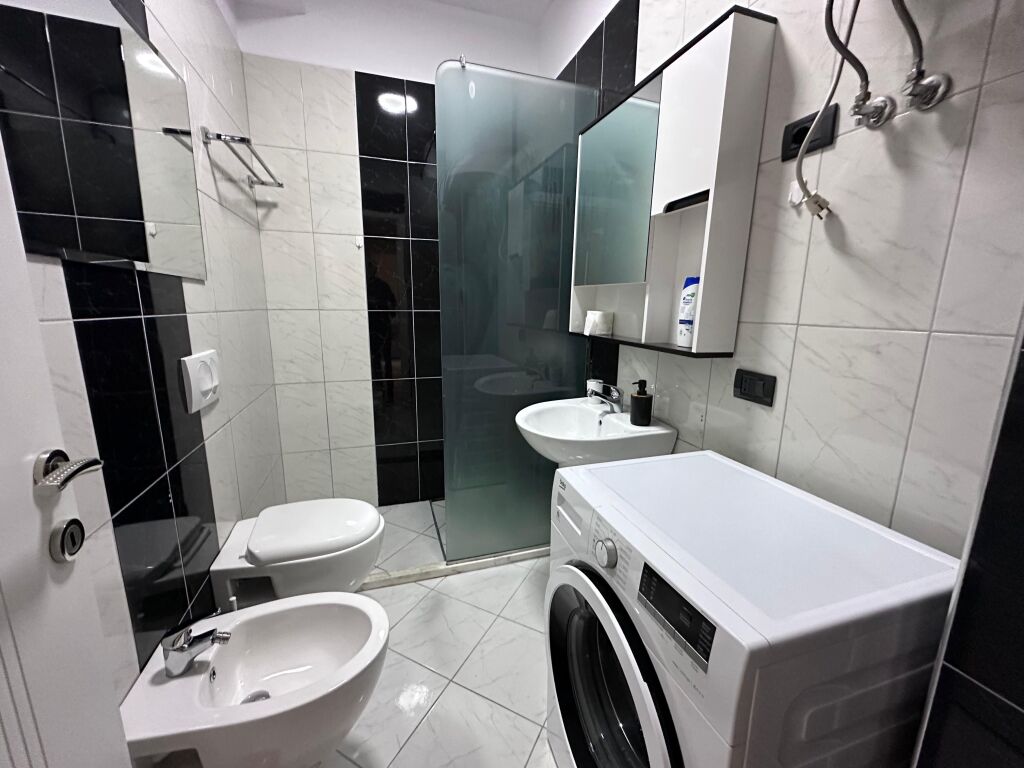 Apartament me qera