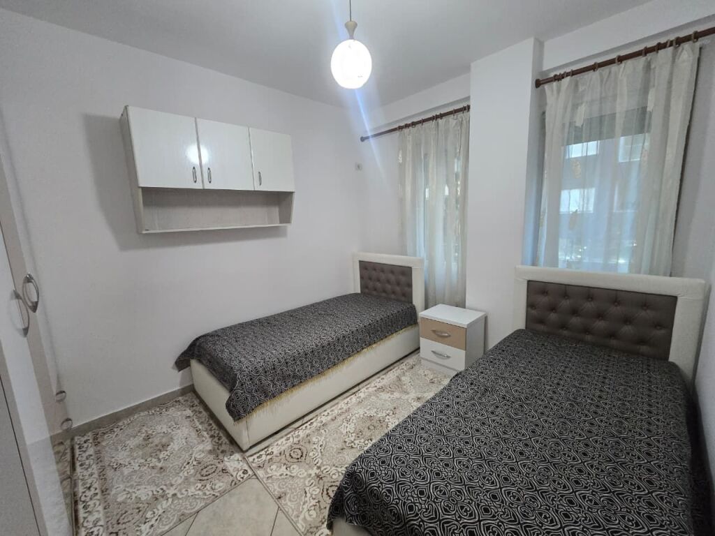 5 Maji Affittasi Appartamento 2+1+2