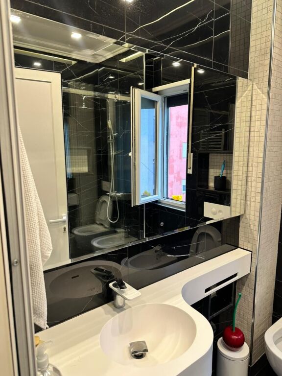 Jepet me Qira Apartament 1+1 në Fresk !!!