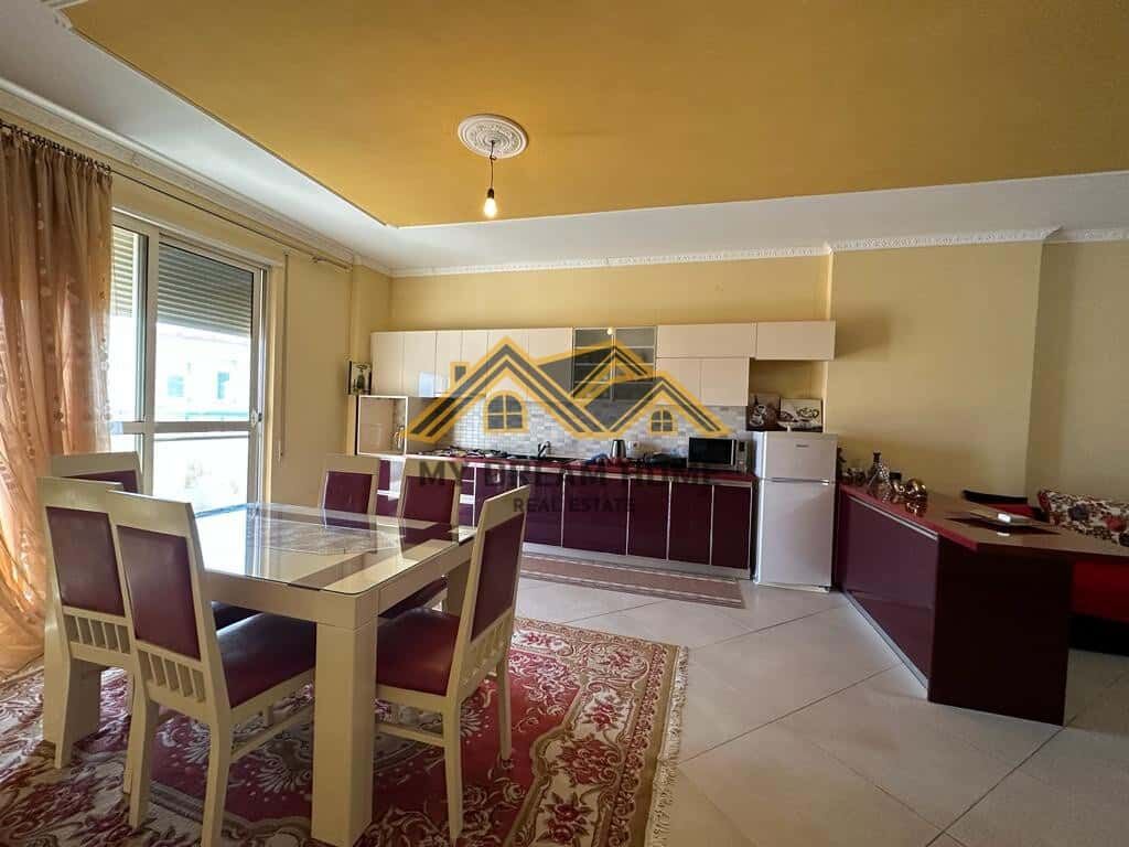 SHITET APARTAMENT 2+1 TEK ZONA E TREGUT INDUSTRIAL!