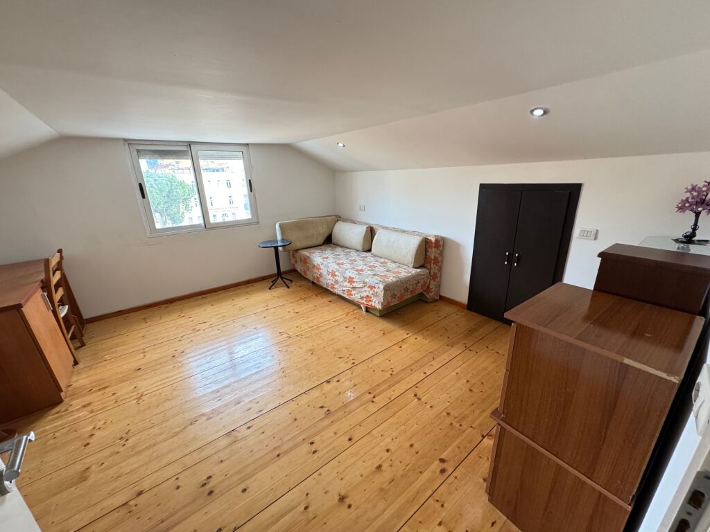 Shitet Duplex 3+1+2 Medreseja