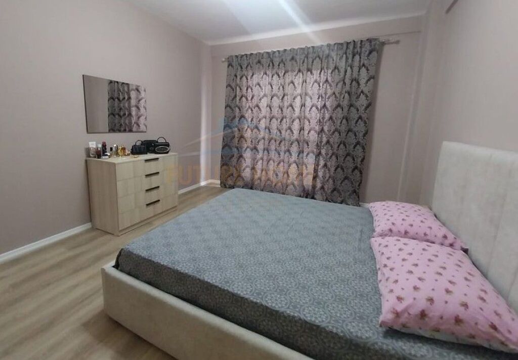 Qera, Apartament 2+1+2+Post Parkimi, Rruga 5-Maji, Tirane