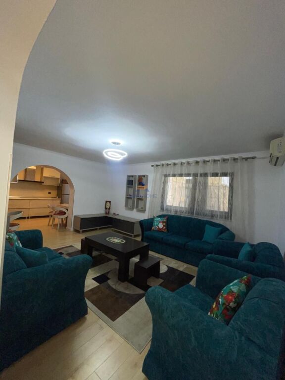 SHITET APARTAMENT 2+1+BALLKON "TE SHKOLLA E BALETIT,MBRAPA SHKOLLES" 198.000 EURO