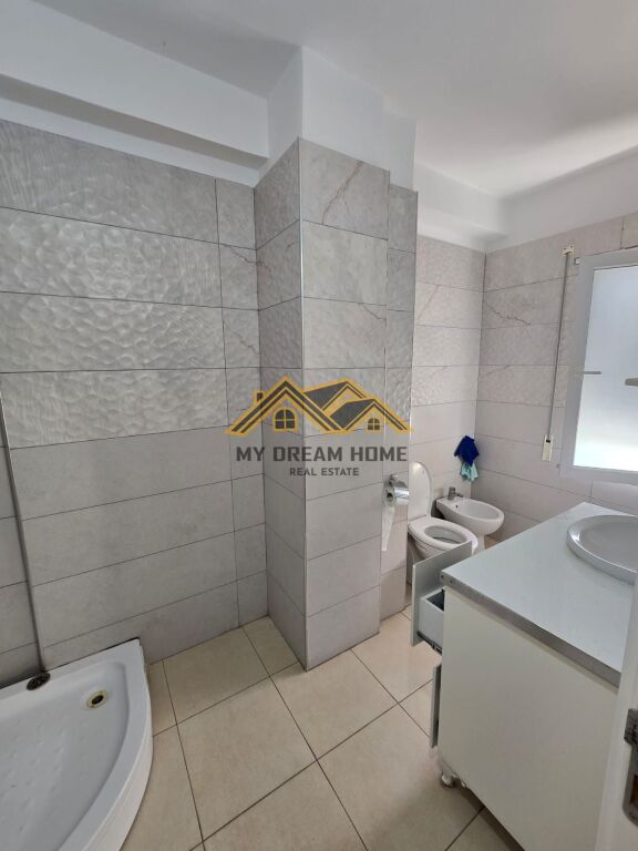 SHITET APARTAMENT 3+1+2+2 BALLKONE ME PAMJE DETI NE VOLLGA !