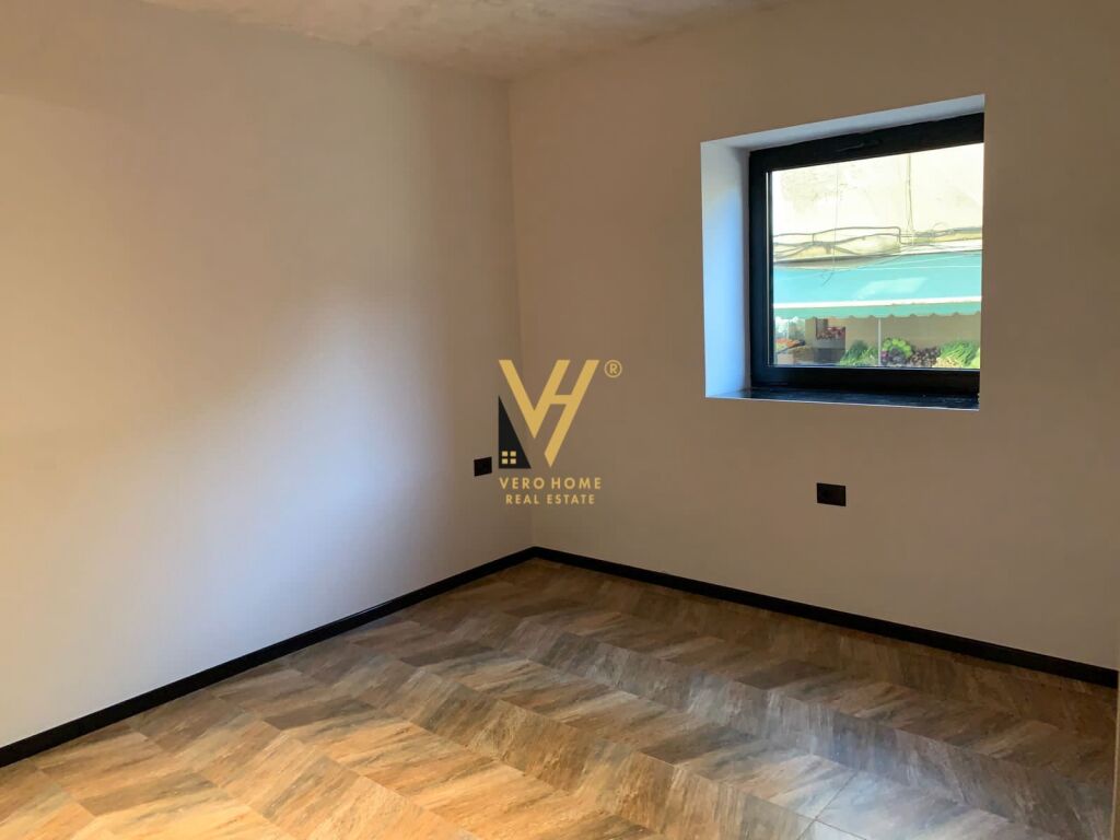 GIVEN SPACE 85 M2 FOR RENT AT DINAMO STADIUM 100,000 LEKE