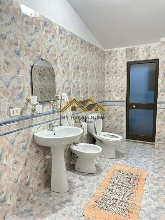 OCCASION FOR SALE GROUND FLOOR 360m2 ON THE BEACH, DURRES!