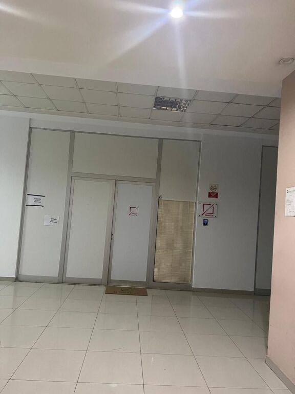 UFFICIO IN VENDITA 108 M2 COMUNE DI PARIGI 270.000 EURO