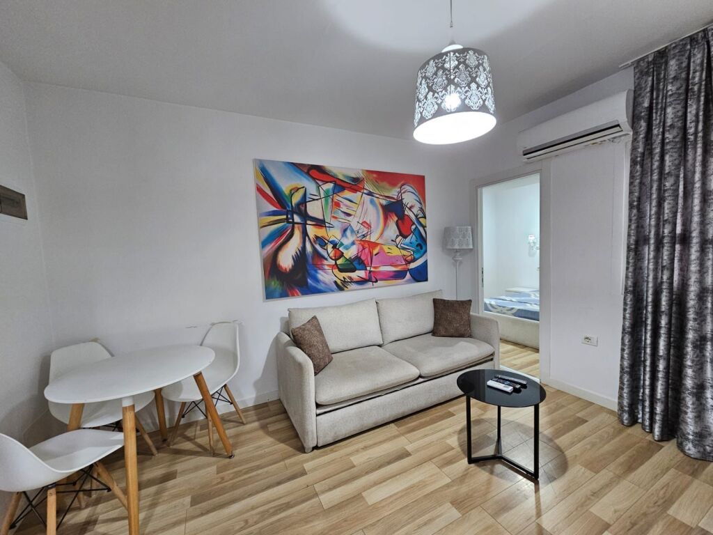 Apartament luksoz 1+1 me qira - BLLOK
