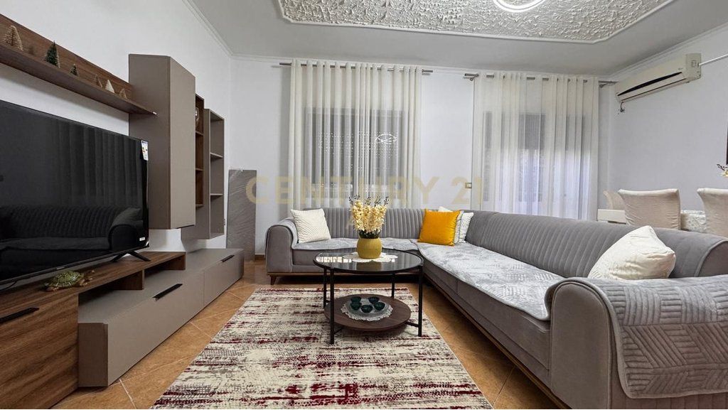 AFFITTASI 2+1 ALL'INGRESSO DI DON BOSKO