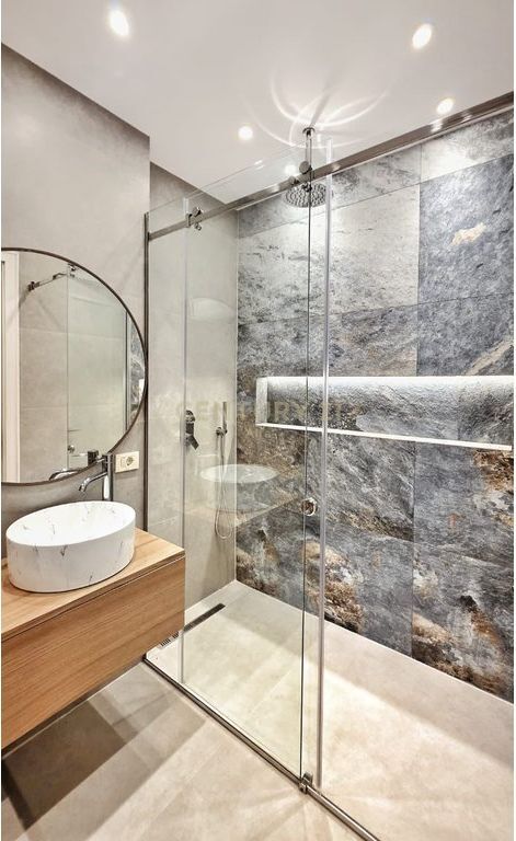 Apartament Luksoz 3+1+2 + Post Parkimi per Qira tek "Golden Residence"!
