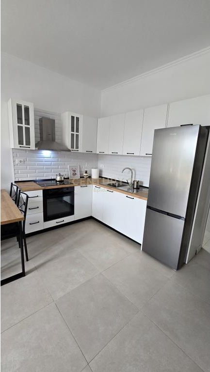 VENDESI APPARTAMENTO 2+1+2 IN PRIMA FILA SUL MARE