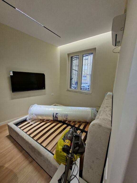APARTAMENT 1+1 ME QIRA LULISHTE 1 MAJI ( stadiumi Dinamo)
