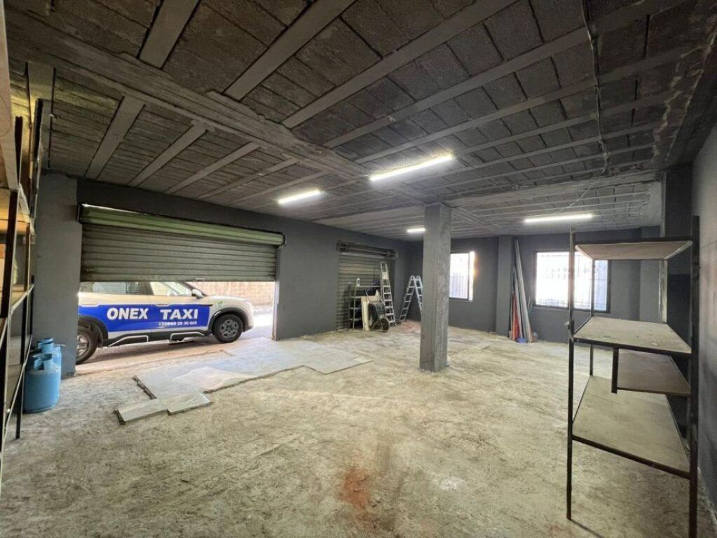 MAGAZZINI IN AFFITTO 110 M2 LAPRAKE 650 EURO