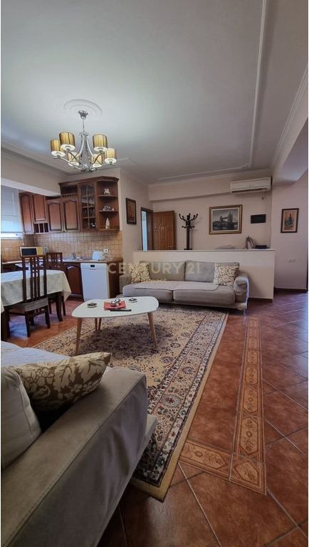 JAPIM ME QIRA APARTAMENT 2+1, ISH BLLOKU