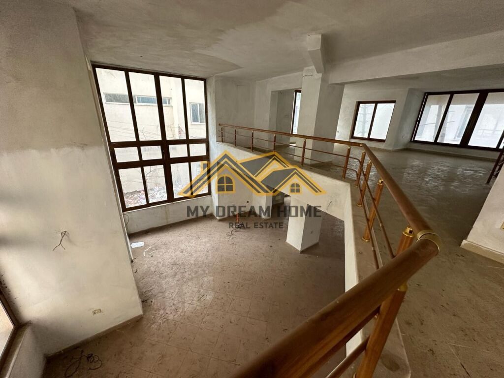 Vendesi Duplex a Shkemb te Kavajes Vije e Dyte me Detin!