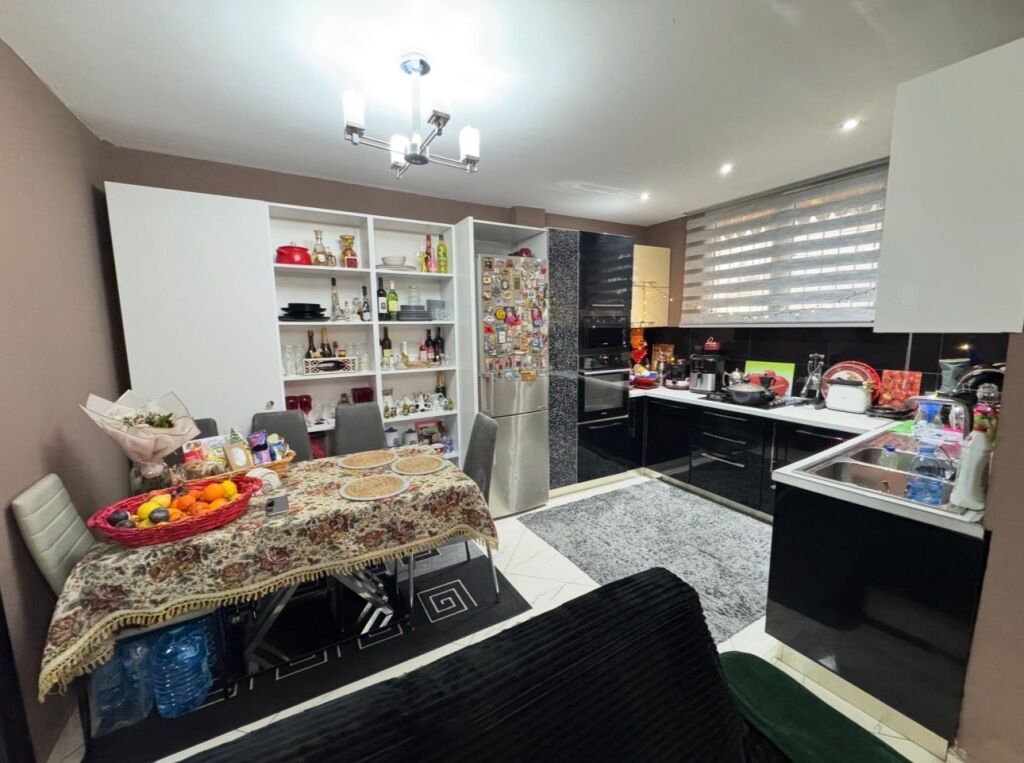 APARTAMENT 2+1+2 PER SHITJE PRANE 21 DHJETORIT