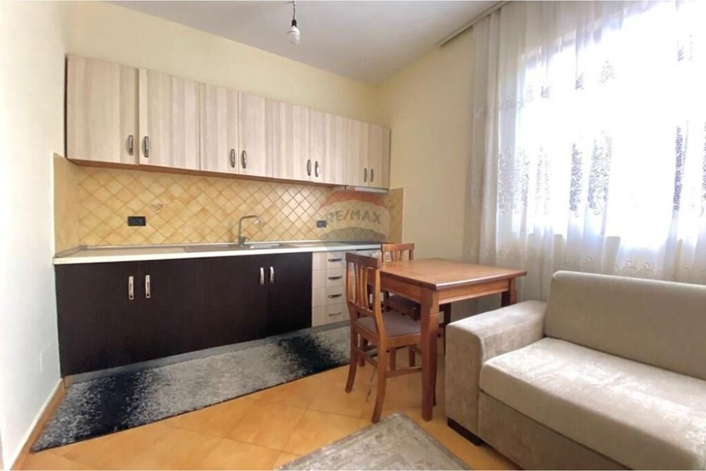 APARTAMENT 2+1 PER QIRA NE LAPRAKE