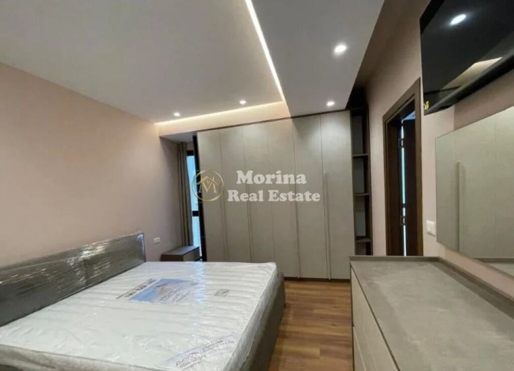 Qera | Apartament 2 +1+2| Farmacia 10 | 850 €/muaj