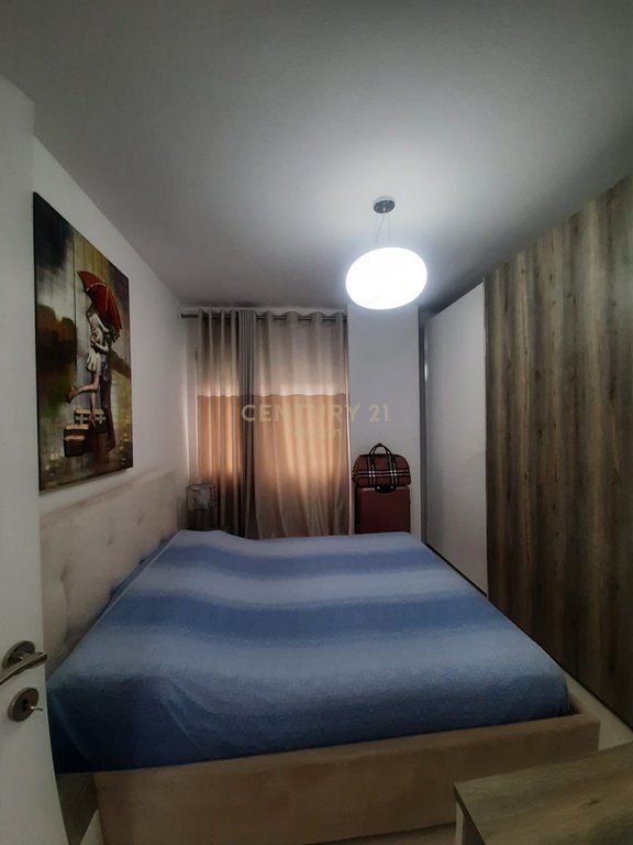 Apartament ne Shitje 1+1 tek kompleksi Usluga