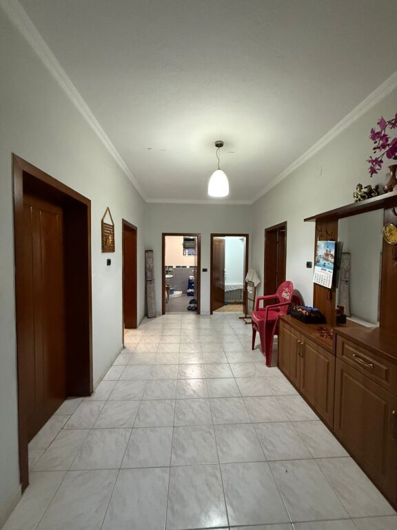 Jepet me qera vile private prane Spitalit Ushtarak