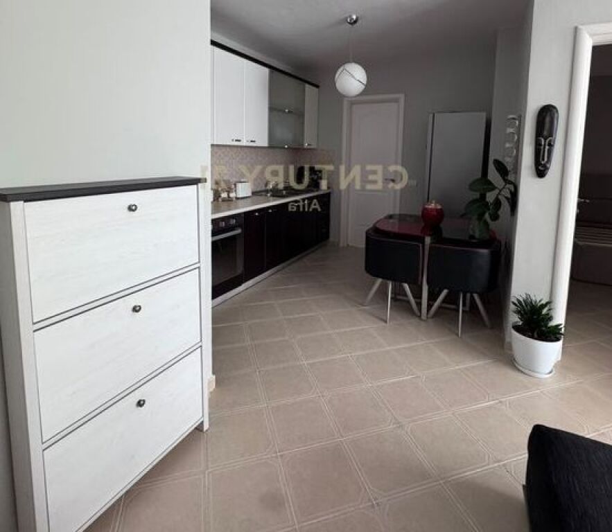 Affittasi 1+1 presso Globe.