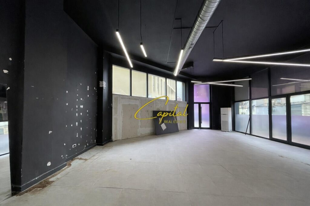 LOCALE COMMERCIALE IN AFFITTO 208 M2 VIA DELLE BARRICATE 2.800 EURO