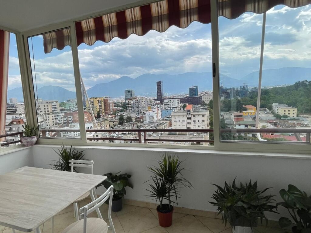 Jepet me qera Apartament 2+1 Liqeni Artificjal