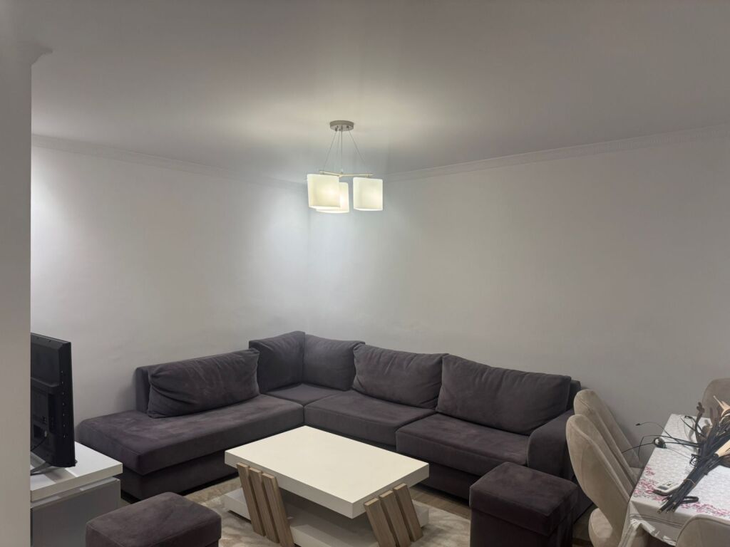 Apartament me qera