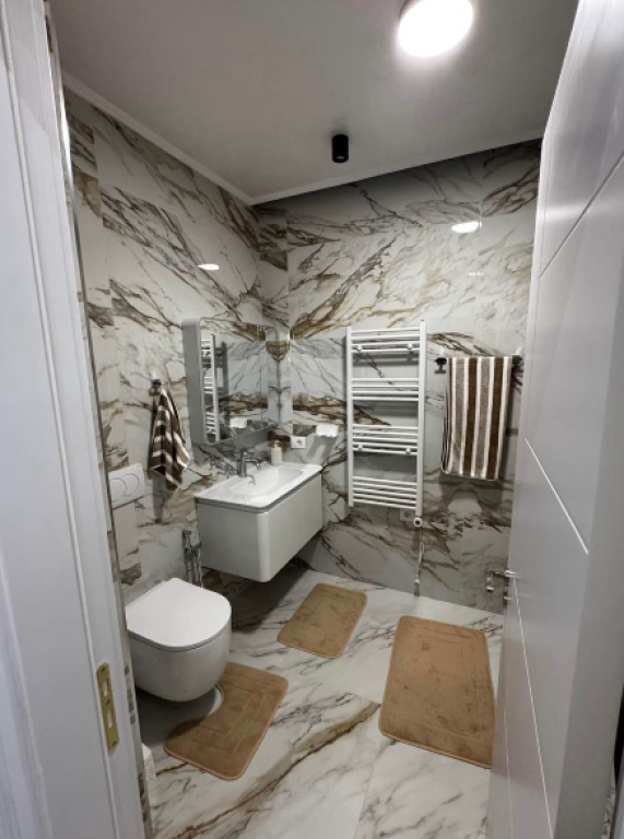 🏠 Appartamento 1+1 in Affitto + Parcheggio – Via Azem Galica, Kamëz