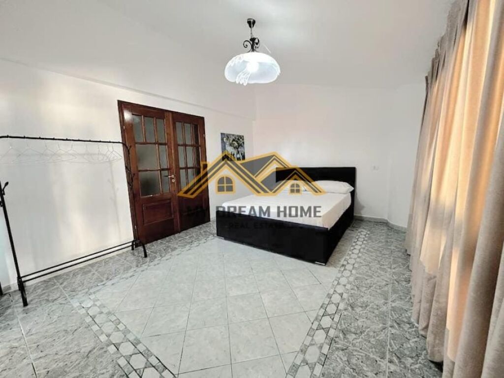 OCCASION FOR SALE GROUND FLOOR 360m2 ON THE BEACH, DURRES!