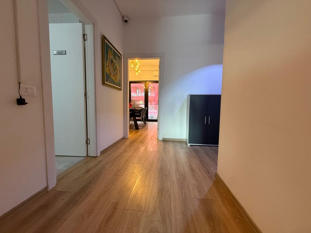 Locale in Affitto Farmacia 10