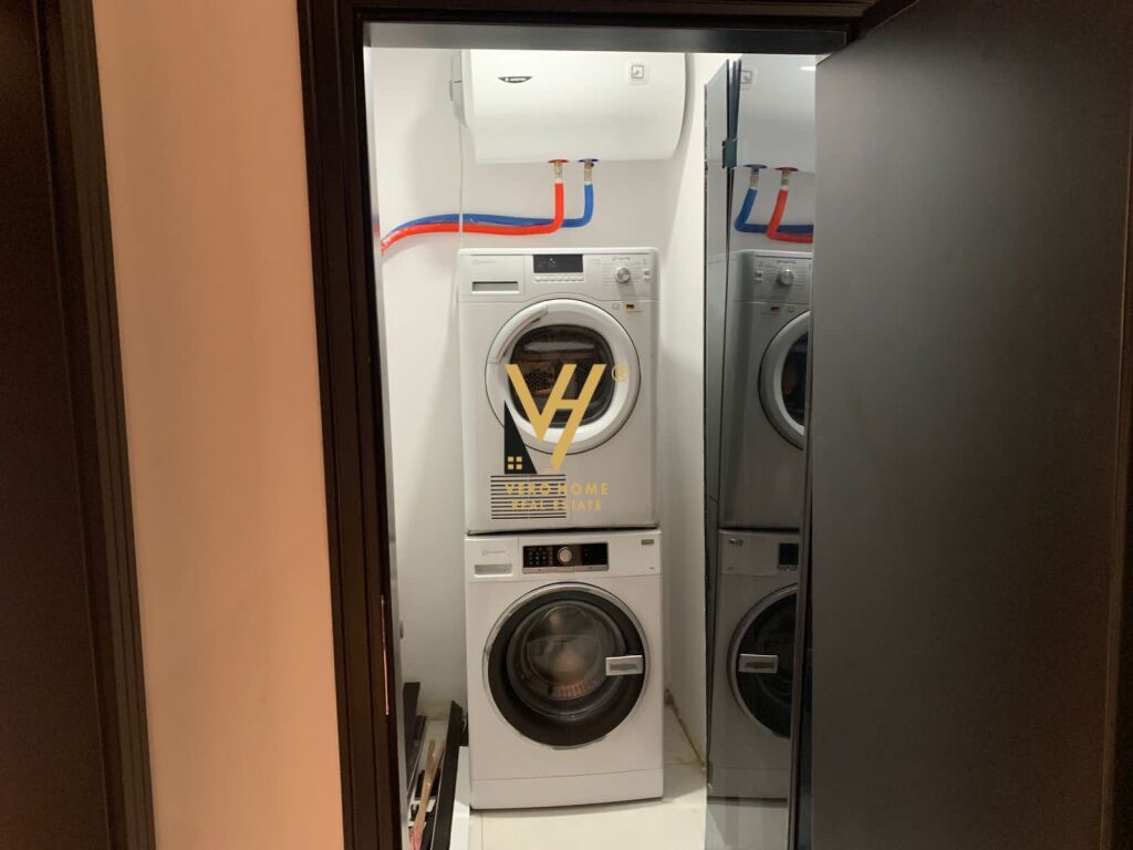 GIVEN SPACE 85 M2 FOR RENT AT DINAMO STADIUM 100,000 LEKE