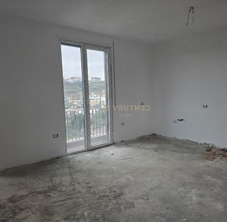 Ali Dem Apartament në Shitje 2+1!