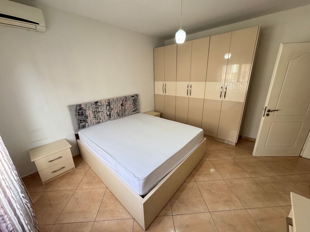 Shitet Duplex 3+1+2 Medreseja