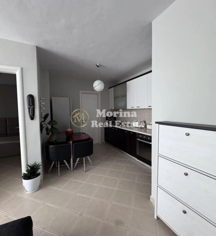 Affitto | Appartamento 1 + 1 | 21 Dhjetori | 650 €/mese