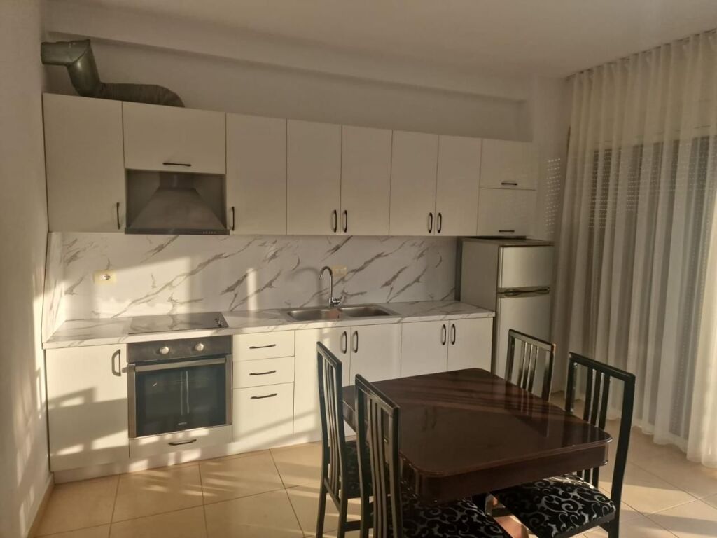 Apartment 1+1 for rent at Zogu i Zi