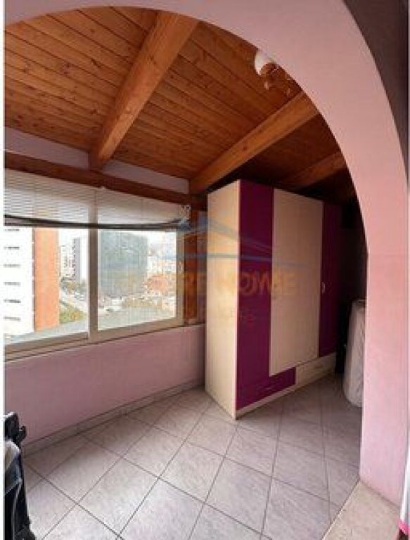 For sale, Apartment 2+1, Unaza e Re, Near bar "Xhamero" Tirana